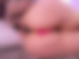 Lara Giraldo's Live Sex Cam Show