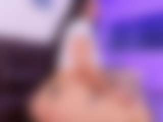 Lara Giraldo's Live Sex Cam Show
