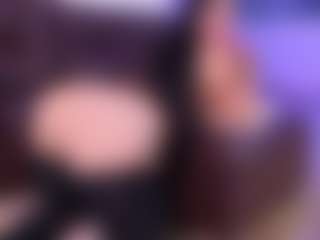 Lara Giraldo's Live Sex Cam Show