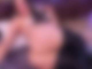 Lara Giraldo's Live Sex Cam Show