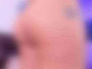 Live cam show with Lara Giraldo - Athletic Cum on Fling VIP Chat