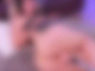 Lara Giraldo's Live Sex Cam Show