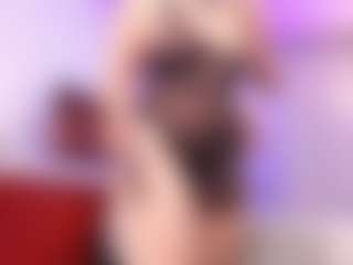 Lara Giraldo's Live Sex Cam Show