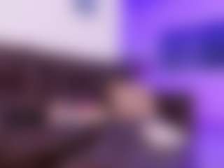 Lara Giraldo's Live Sex Cam Show