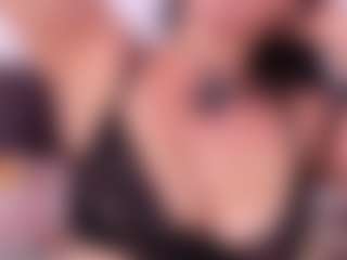 Lara Giraldo's Live Sex Cam Show