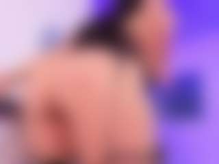 Lara Giraldo's Live Sex Cam Show