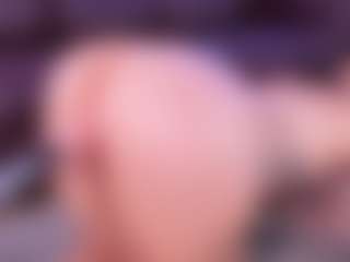 Lara Giraldo's Live Sex Cam Show
