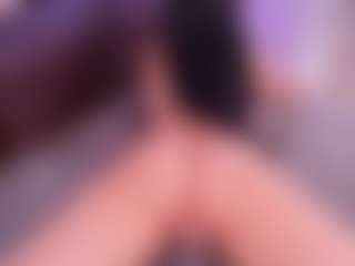 Lara Giraldo's Live Sex Cam Show