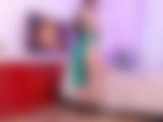 Lara Giraldo's Live Sex Cam Show