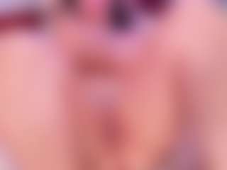 Lara Giraldo's Live Sex Cam Show