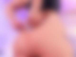 Lara Giraldo's Live Sex Cam Show