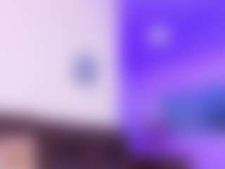 Lara Giraldo's Live Sex Cam Show