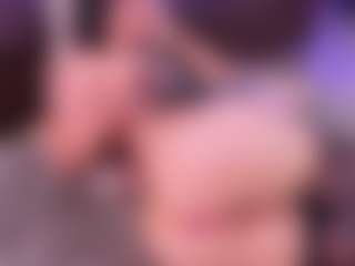 Live cam show with Lara Giraldo - Normal on livesuperchat.net