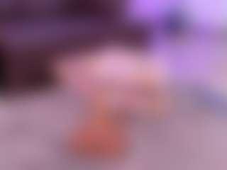 Lara Giraldo's Live Sex Cam Show