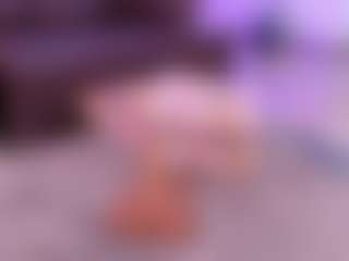 Lara Giraldo's Live Sex Cam Show