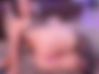 Lara Giraldo's Live Sex Cam Show