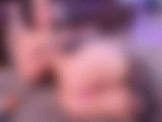 Lara Giraldo's Live Sex Cam Show