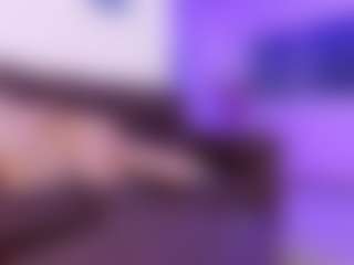 Live cam show with Lara Giraldo - Squirt on Camsoda