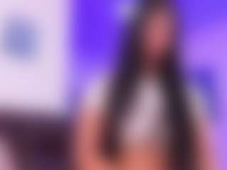 Lara Giraldo's Live Sex Cam Show