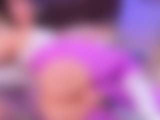 Lara Giraldo's Live Sex Cam Show