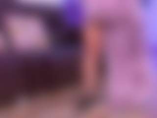 Lara Giraldo's Live Sex Cam Show