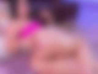 Lara Giraldo's Live Sex Cam Show
