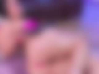 Lara Giraldo's Live Sex Cam Show