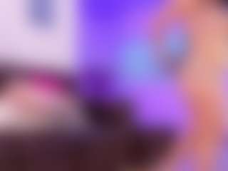 Live cam show with Lara Giraldo - Young Adult on TottyGirls