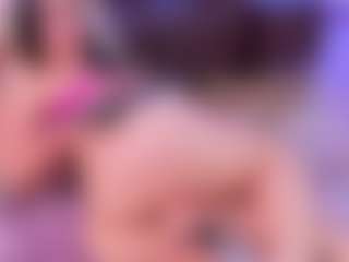 Lara Giraldo's Live Sex Cam Show
