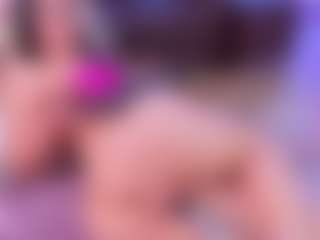 Lara Giraldo's Live Sex Cam Show