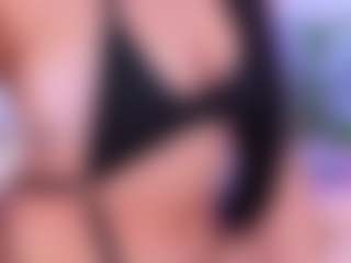 Live-Cam-Show mit Lara Giraldo - Pawg auf Camsoda