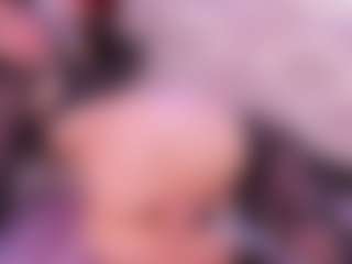 Lara Giraldo's Live Sex Cam Show