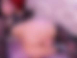 Lara Giraldo's Live Sex Cam Show