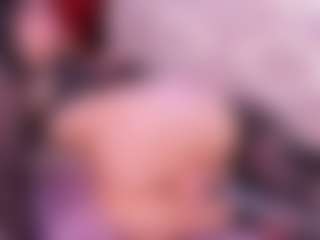 Lara Giraldo's Live Sex Cam Show