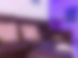 Lara Giraldo's Live Sex Cam Show