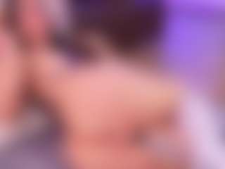 Live cam show with Lara Giraldo - Natural on Camsoda