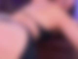 Lara Giraldo's Live Sex Cam Show