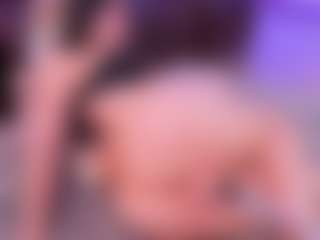 Lara Giraldo's Live Sex Cam Show