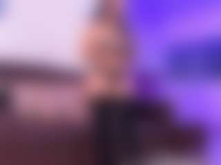 Lara Giraldo's Live Sex Cam Show
