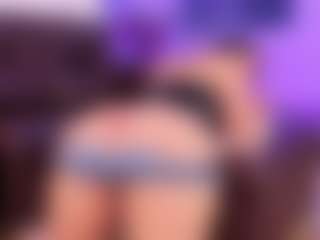 Lara Giraldo's Live Sex Cam Show