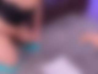 Lara Giraldo's Live Sex Cam Show