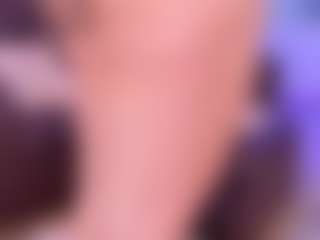 Lara Giraldo's Live Sex Cam Show