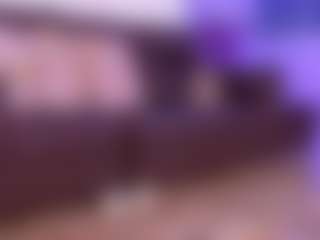 Live cam show with Lara Giraldo - Dildo on Camsoda