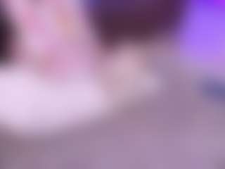 Lara Giraldo's Live Sex Cam Show