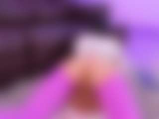 Lara Giraldo's Live Sex Cam Show