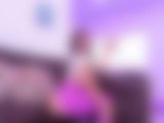 Lara Giraldo's Live Sex Cam Show