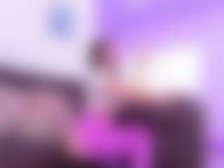 Lara Giraldo's Live Sex Cam Show