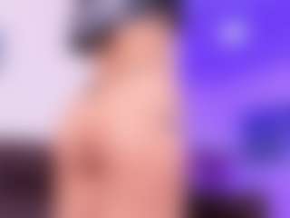 Lara Giraldo's Live Sex Cam Show