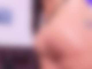 Lara Giraldo's Live Sex Cam Show