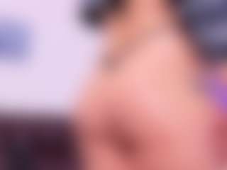 Lara Giraldo's Live Sex Cam Show
